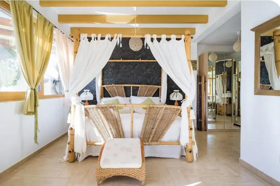 Villa La Isla By Rentaholidayslanzarote Playa Blanca