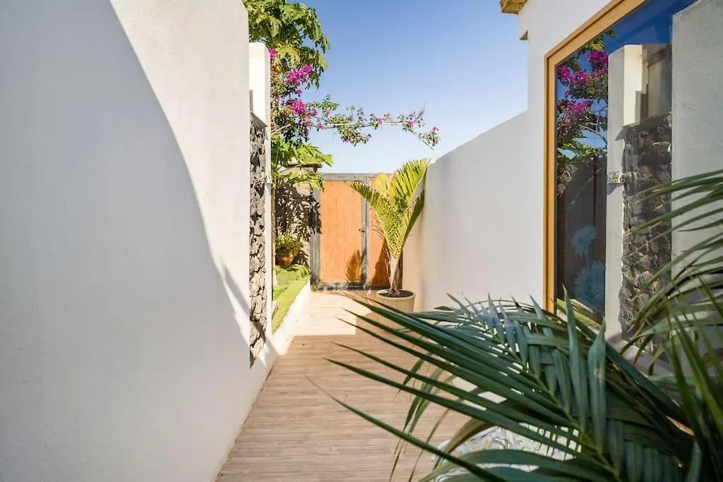 Villa La Isla By Rentaholidayslanzarote Playa Blanca  Spain