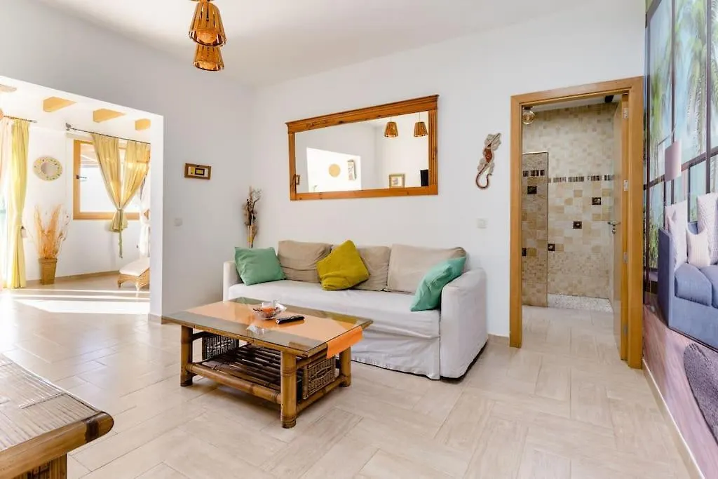 Villa La Isla By Rentaholidayslanzarote Playa Blanca
