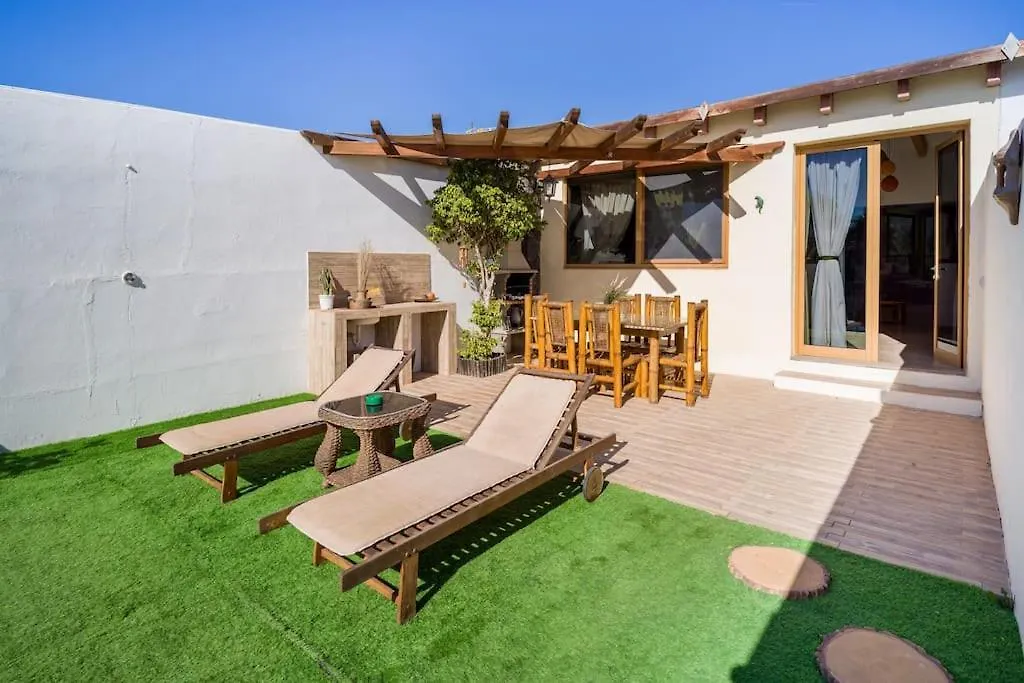 Villa La Isla By Rentaholidayslanzarote Playa Blanca  Spain